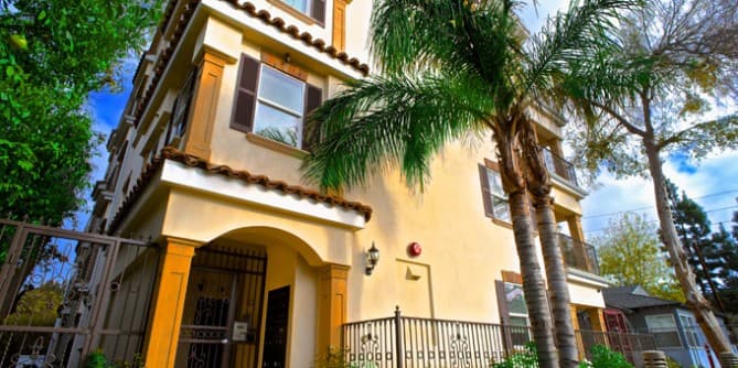 The Savannahs luxury apartments and API grand opening